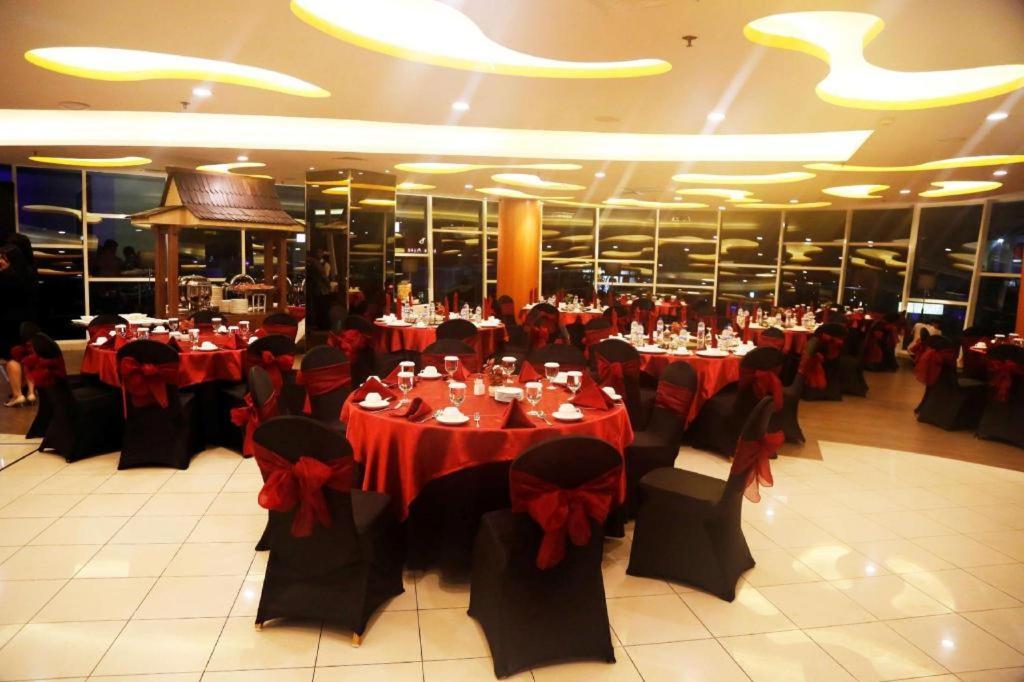 Golden Tulip Galaxy Hotel Banjarmasin Banjarmasin  Dış mekan fotoğraf