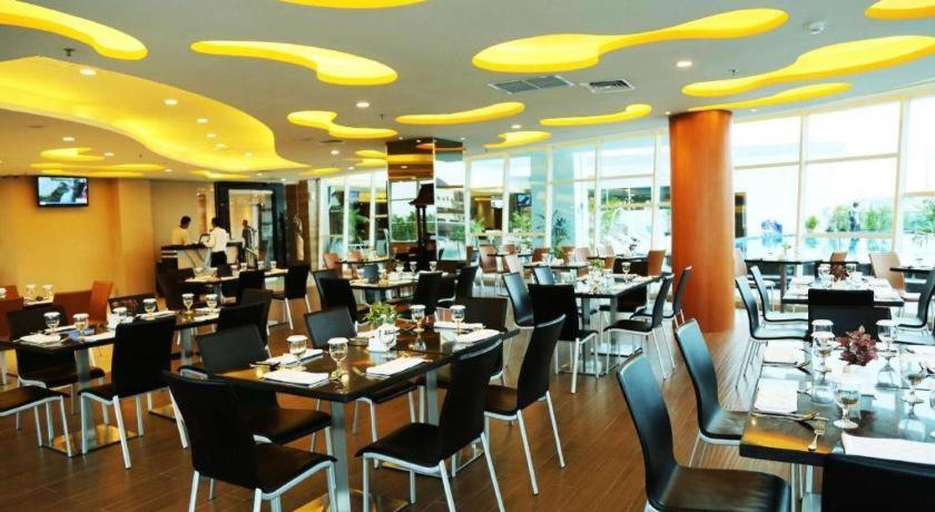 Golden Tulip Galaxy Hotel Banjarmasin Banjarmasin  Dış mekan fotoğraf