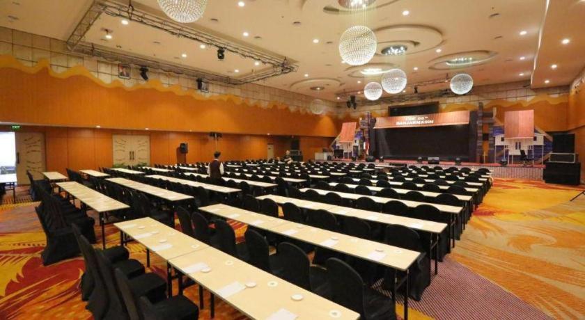 Golden Tulip Galaxy Hotel Banjarmasin Banjarmasin  Dış mekan fotoğraf